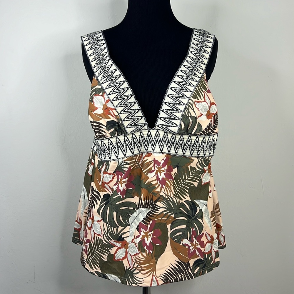 VENUS Plus Size Floral Tankini Top 14